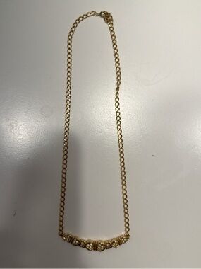 Vintage 1970s Gold Tone Women's Necklace with Beaded Accent